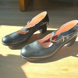 Like new flamenco heels